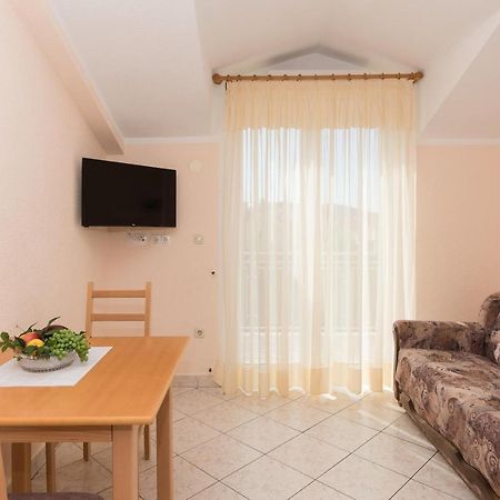 Topic Apartments Vodice Buitenkant foto