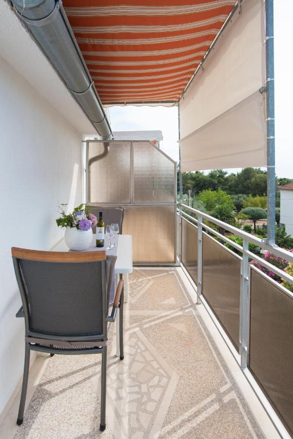 Topic Apartments Vodice Buitenkant foto