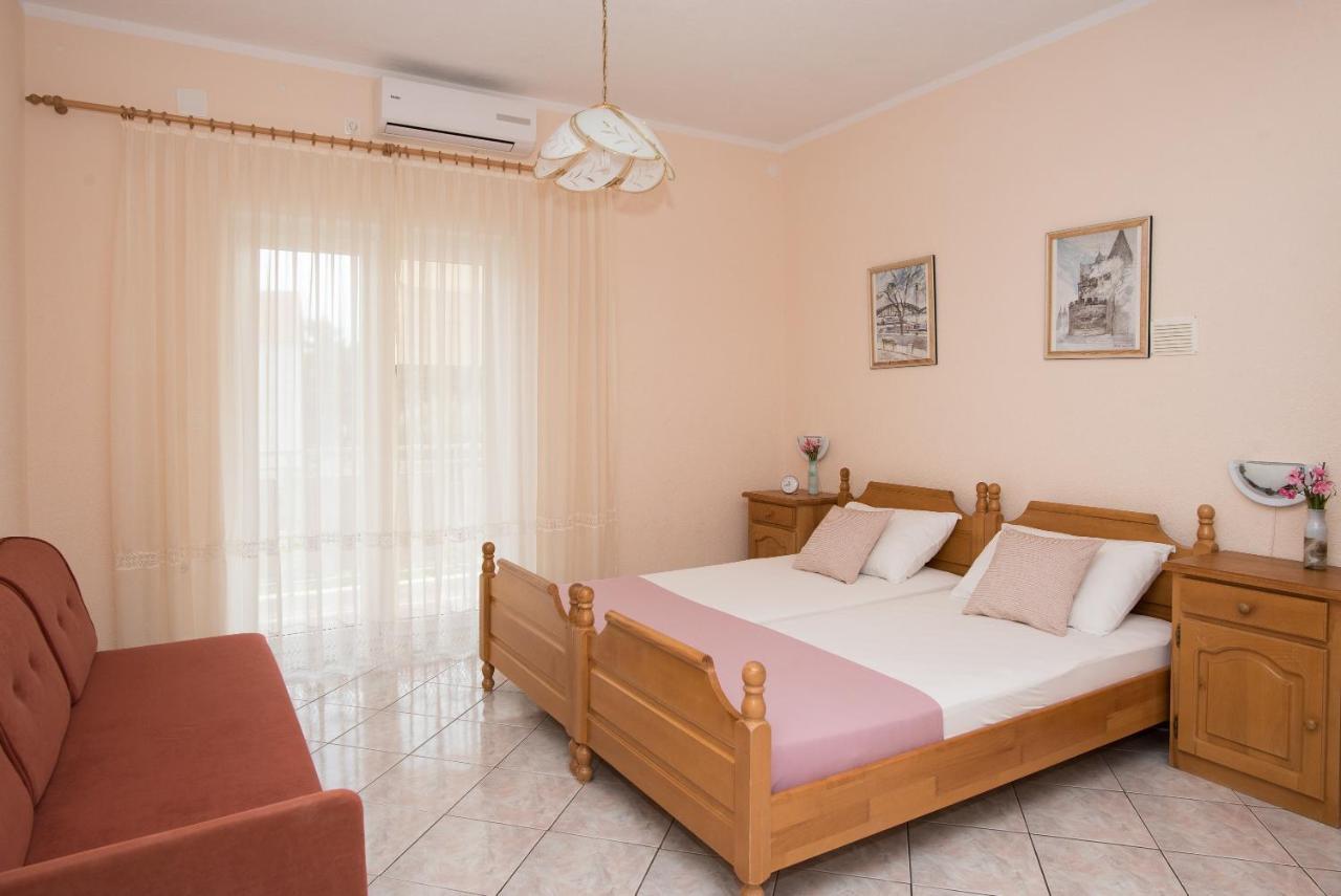 Topic Apartments Vodice Buitenkant foto