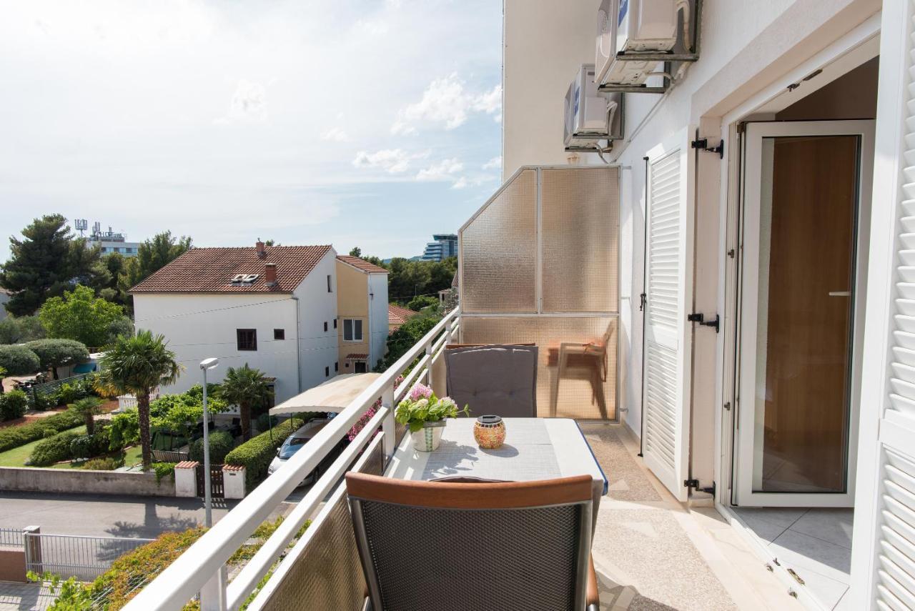 Topic Apartments Vodice Buitenkant foto