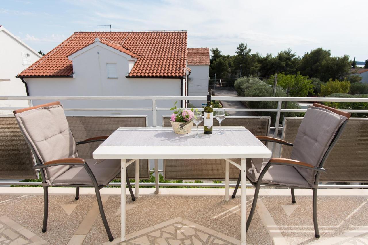 Topic Apartments Vodice Buitenkant foto