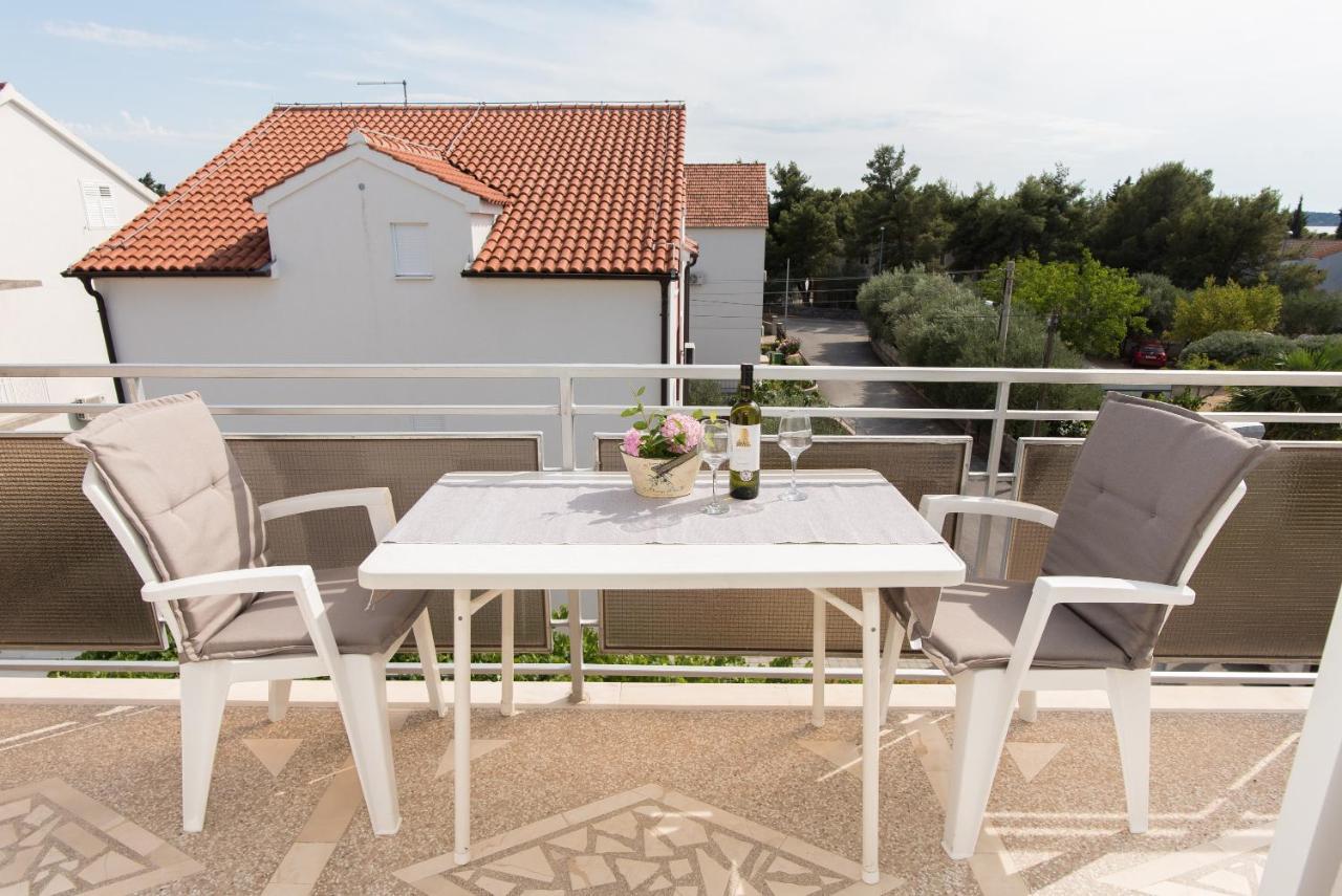 Topic Apartments Vodice Buitenkant foto