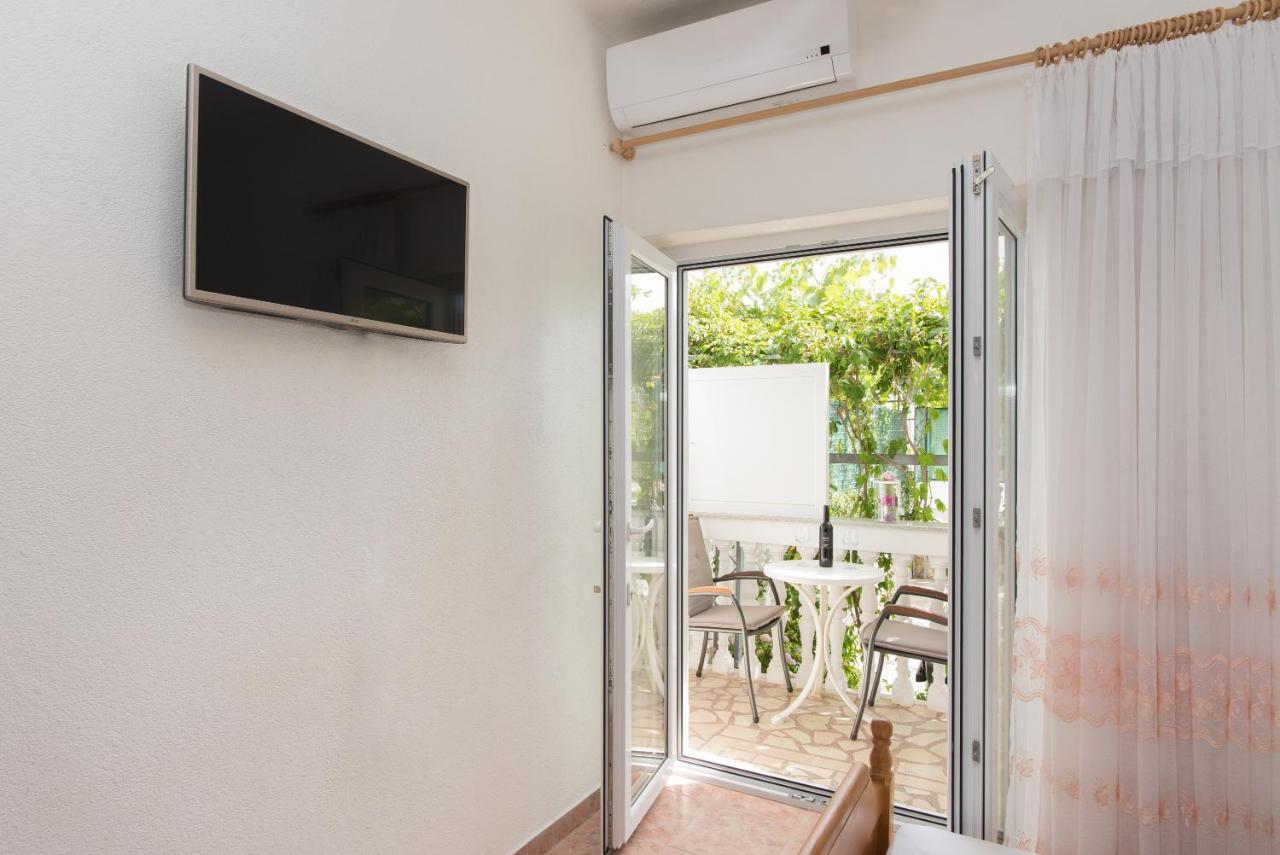 Topic Apartments Vodice Buitenkant foto