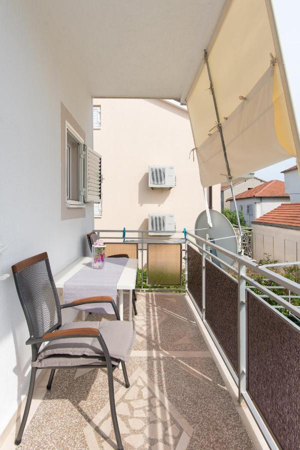 Topic Apartments Vodice Buitenkant foto